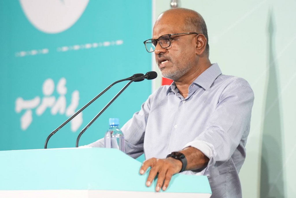 Rayyithunaa hatharu kalhi hamakuran nukerey varuge kameh Raees nukurahvaane: Nazim