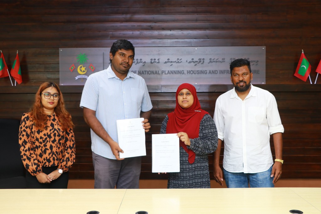 Makunudhoo Airport ge bin hihkumaai gondudho hiymaayai kuran bayakaa havaalu kohfi