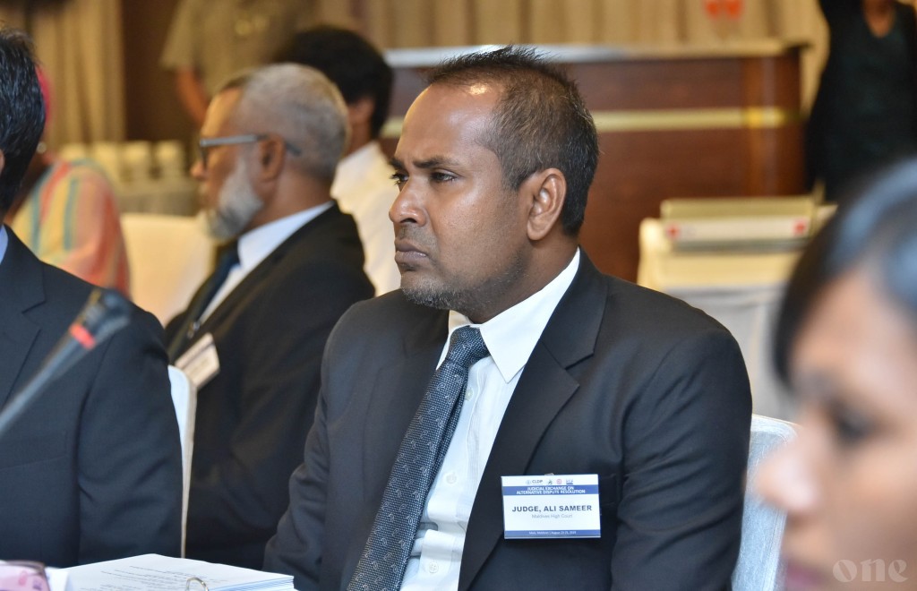 High Court ge fandiyaaru Ali Sameeru isthiufaa dhevvaifi
