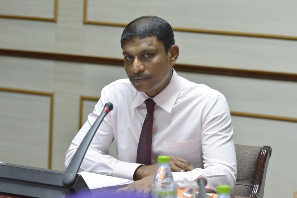 Riyaaz Rasheed ge mudhaa thah vikkaalumuge amurakah SBI in edhunu massala kuriah gendheveyenekan angaifi