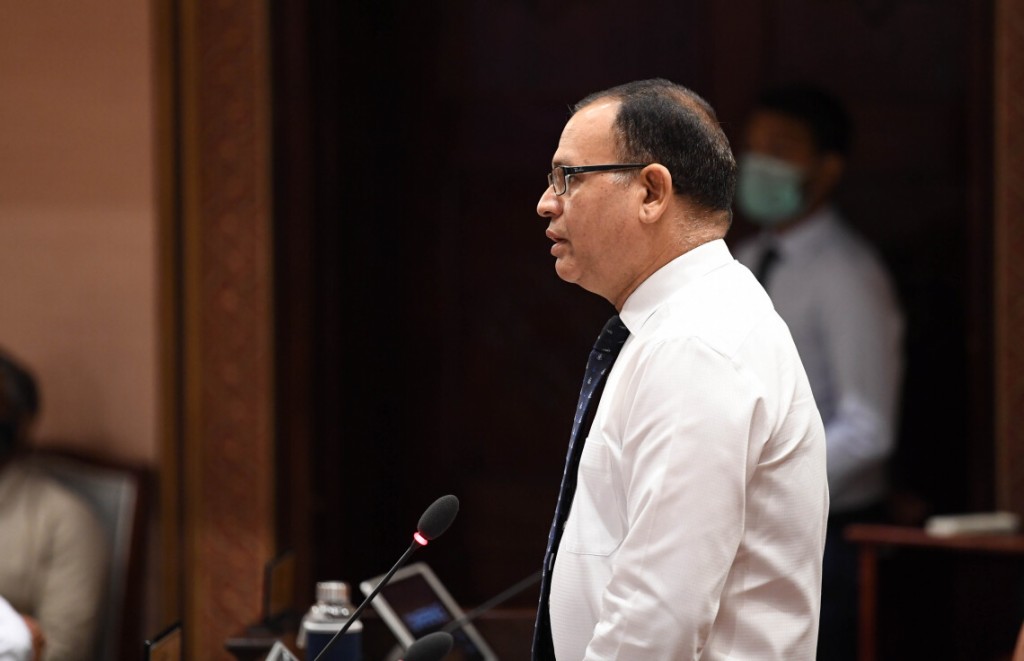 Raees Yaameen vaguthun minivan kurumah govaalai hushahelhi kulli massala beyru kollaifi
