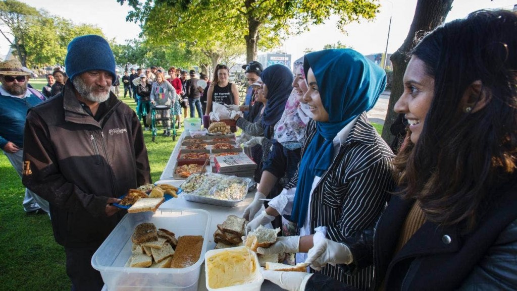 Islam dheen fonuhvvee insaanunge hulugu rivethi kurehvvumahttakaeve.