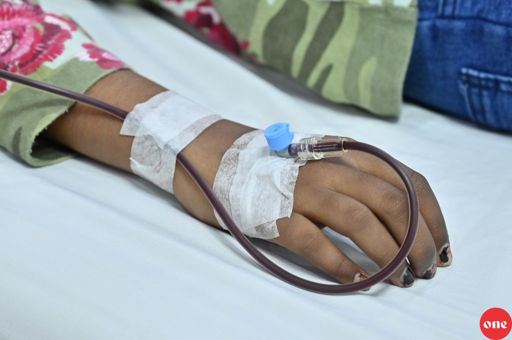 Bonemarrow hadhan fonuvi 2 kujjeh ge operation kaamiyaabu: Khaleel