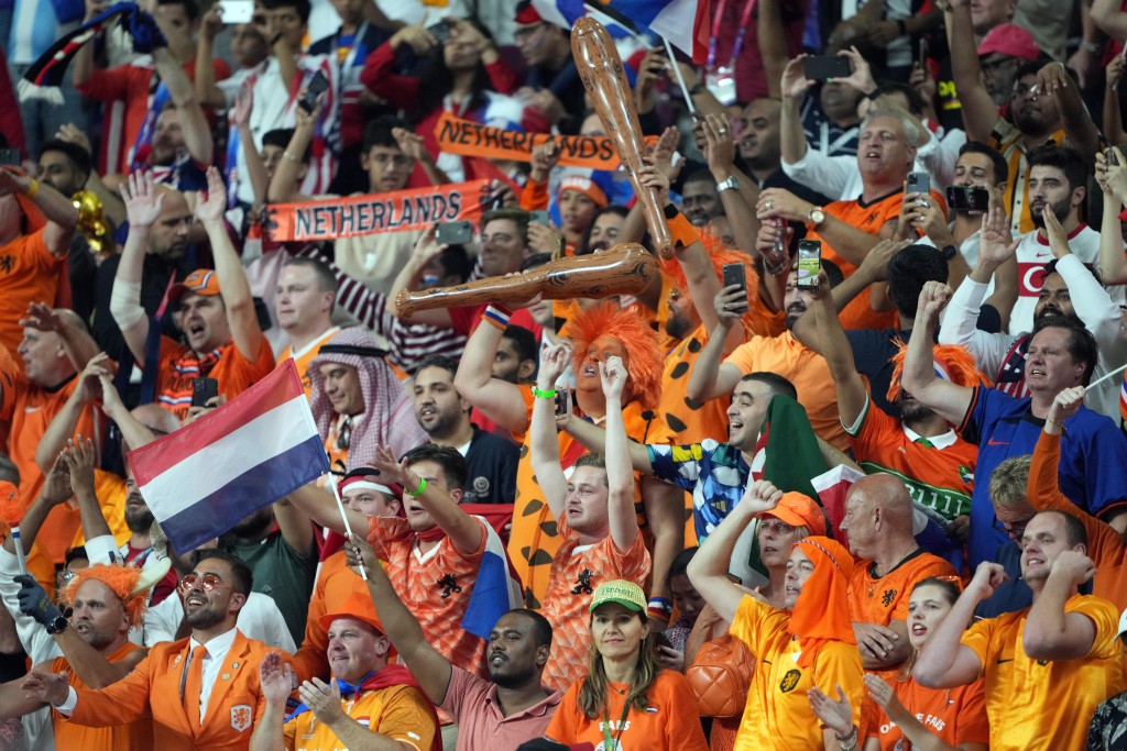 Photo: America katuvaalai, Netherlands Quarter ah dhiyun