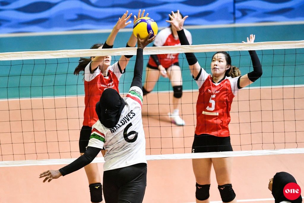 Singapore athun ves Raajjey ge anhen team balivejje