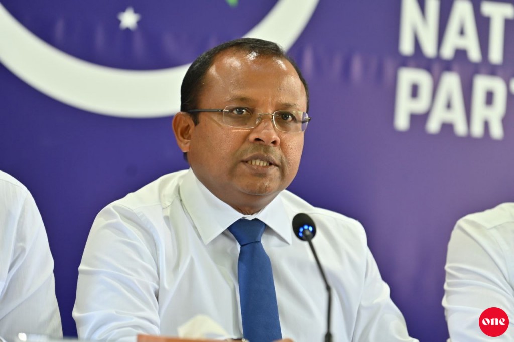 Fundraise kohgen siyaasee party tha hingen vaane: Riyaz