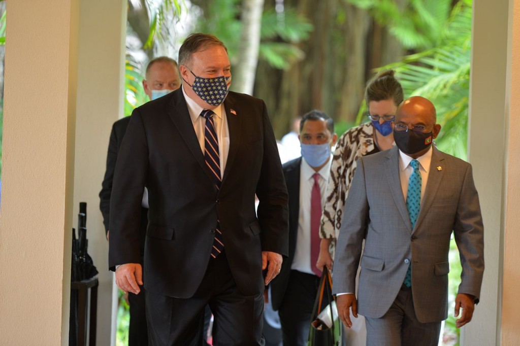 Raajje aai America aa dhemedhu rasmee vaahaka thah baahvaifi
