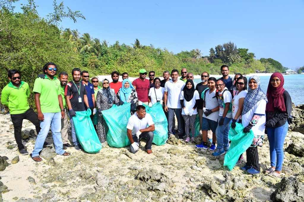Vice President launches Villimale’ cleaning program