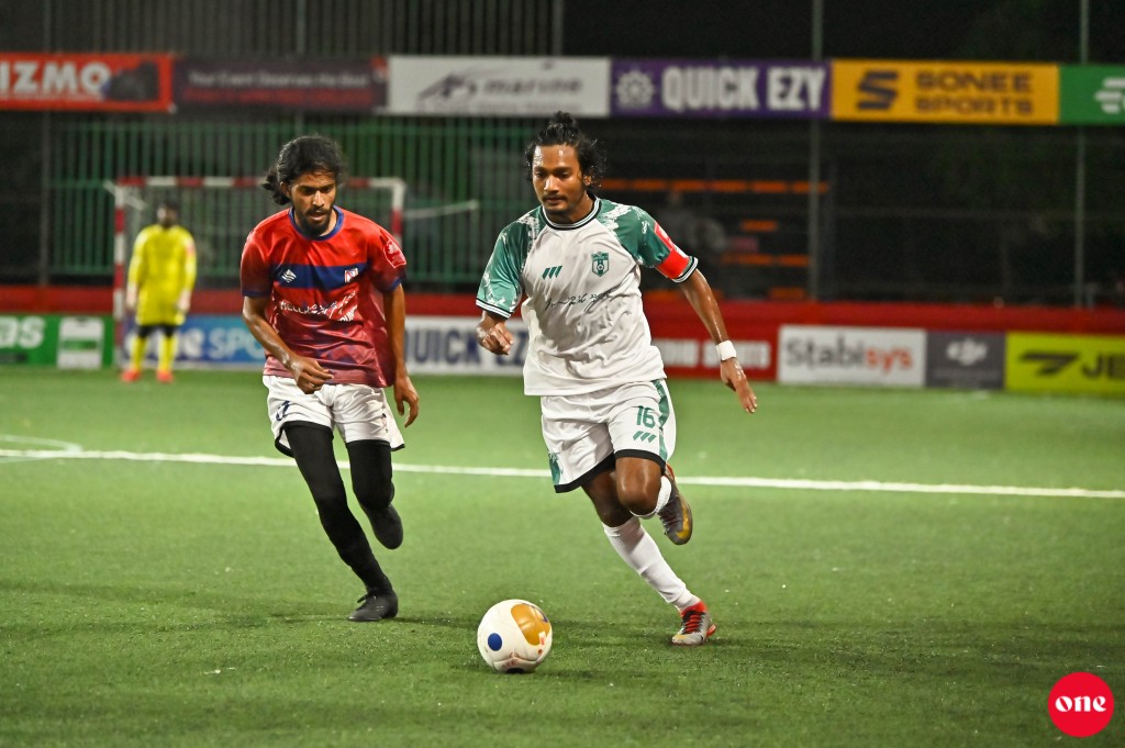 ވަން ފޮޓޯ: ގޯލްޑަން ފުޓްސެލް ޗެލެންޖް 2025ގެ އަތޮޅު ބުރުގެ ކުޅުން
