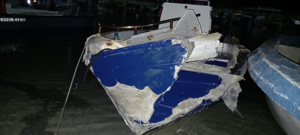 2 launch jehi nurakaatheri accident eh, 3 meehakah aniyaave faruvaadhenee