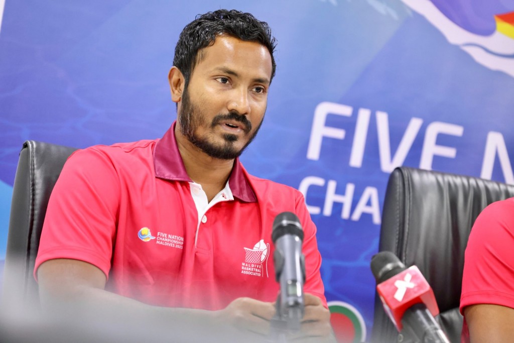 Zilaa ah ithubaaru ebaoiy, Raahjje dhen fennaanee thafaathu basket boalha eh kulhey team ehgge gothugai