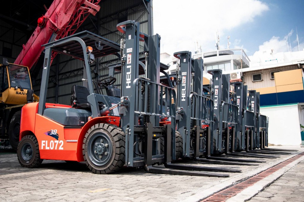 Male' viyafaari bandharuge masaikai haluvi kurumah  kurumah,MPL in 5 forklift ithrukoffi