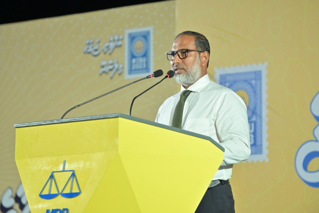 Dr. Jameelu massakai kurahvanee Yameen jalugai baavaifai riyaasee ticket hoadhumah: Imran