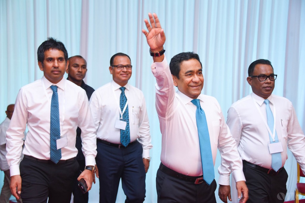 Raees Yameen minivankuran ''rukah'' vote dheyn jehey: Adam Shareef