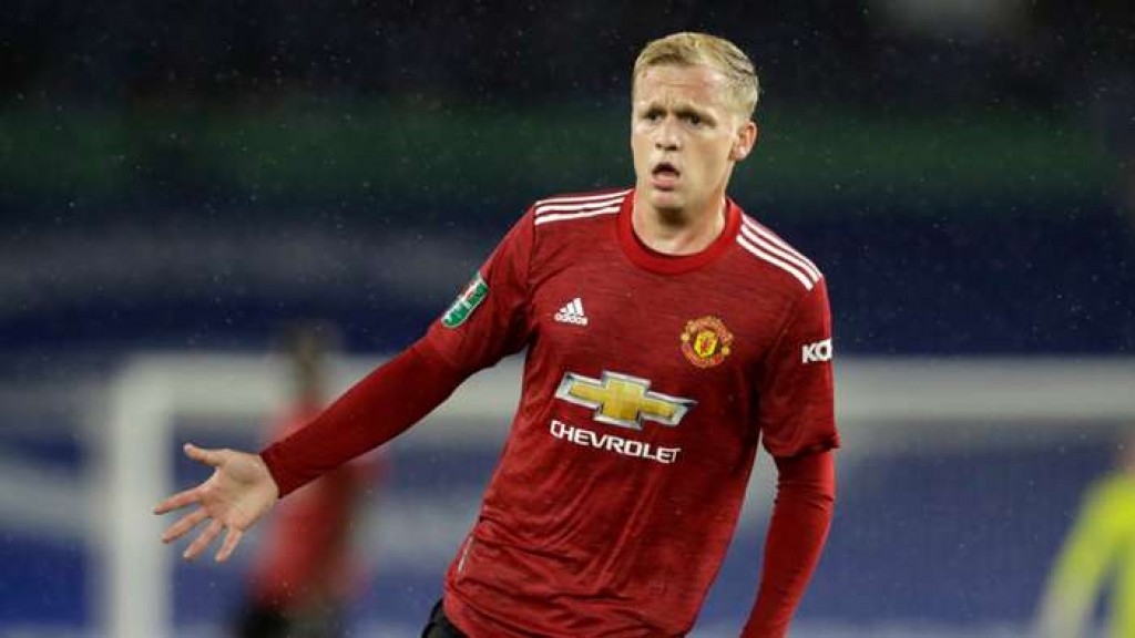 League Cup: United Quarter ah, Mata ge thaureef van de Beek ah