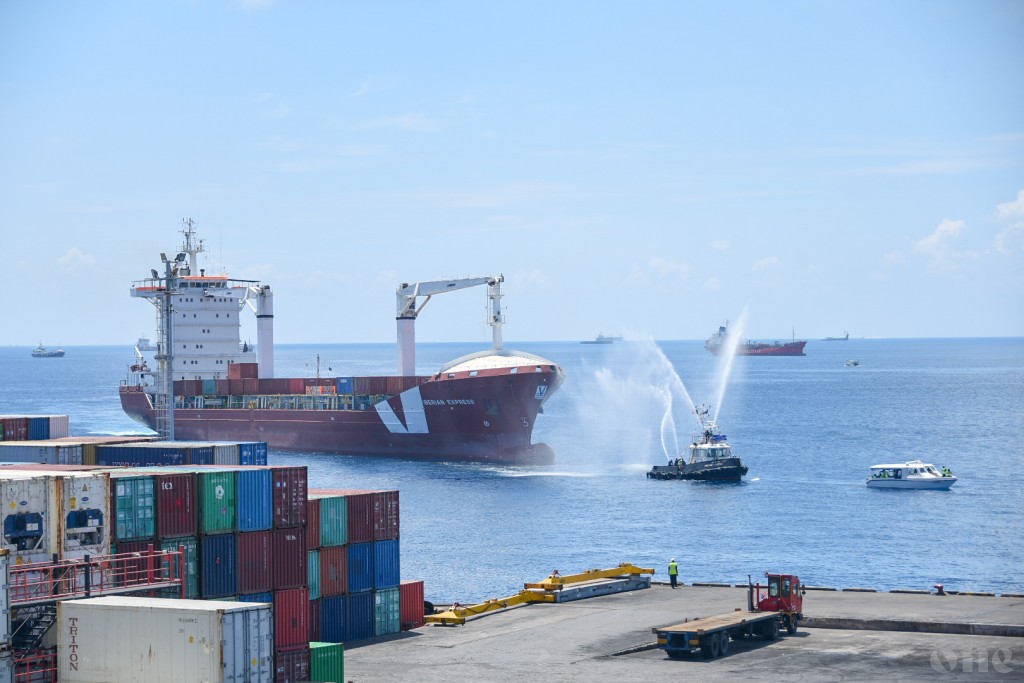 Shipping agent in registry kuran laazim koffi