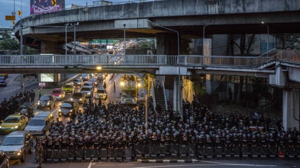 Thailand gai kuramundhaa muzaahara thah huttuvumah emergency iulaankohffi