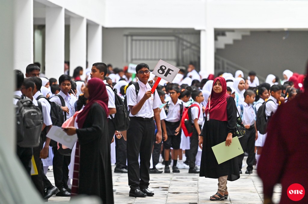 Haradhu kuda kuran Education in gina fiyavalhu thakeh: School thakuge office thah 2:30 gai bandhu