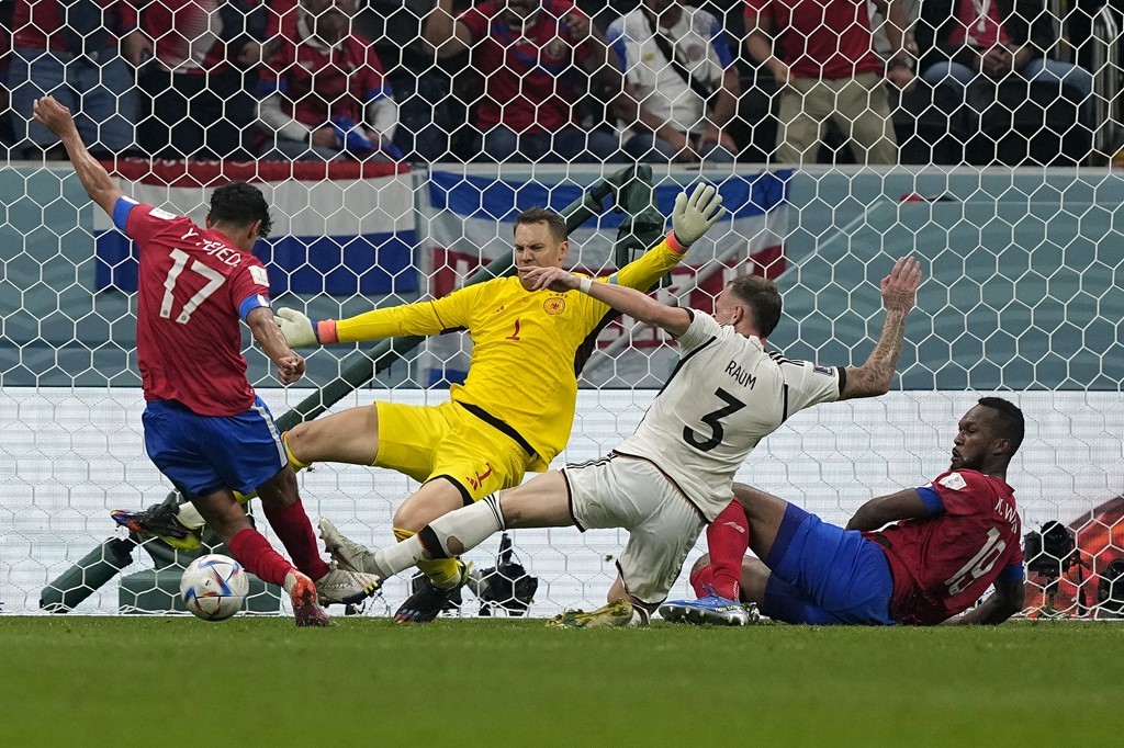Germany ge football gai ladhuvethi reyeh, jehijehigen 2 World Cup ge group stage in kataifi