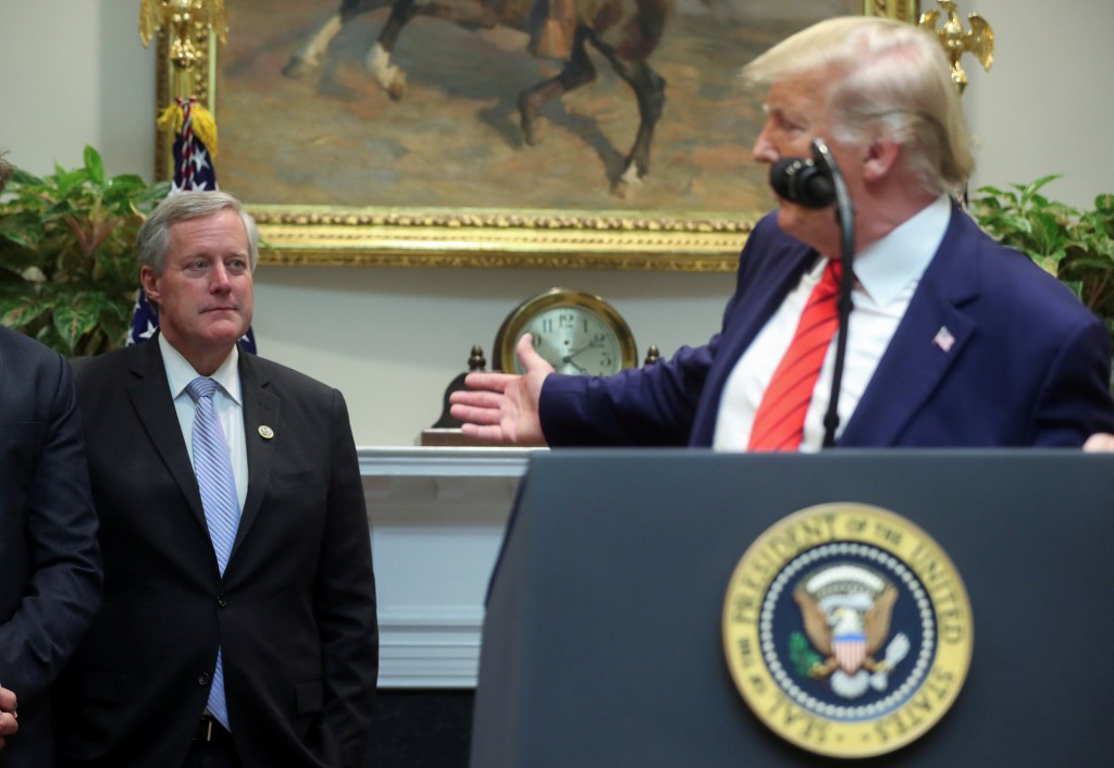 Trump ge Chief of staff Covid ah positive vehjje