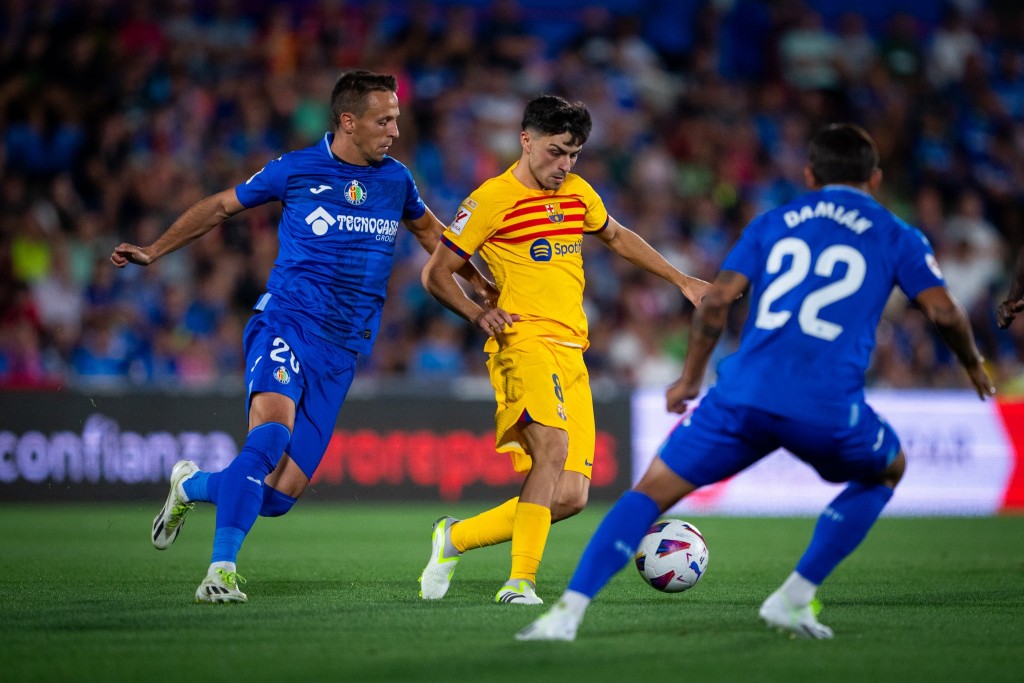 3 raiyy card fenunu match gai Getafe in champion Barca hifahattaifi