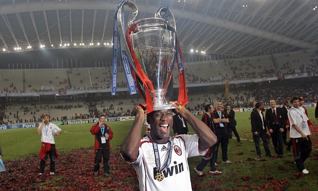 4 faharah Champions league kaamiyaabu koffaivaa midfielder Seedorf Islam vejje
