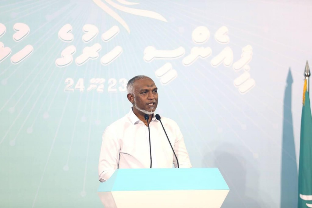 Faisaa chaapu nukoh, aanmdhanee hoadhaigen eki faraaiy thakah 13 billion rufiyaa dhakkaifaifin: Raees