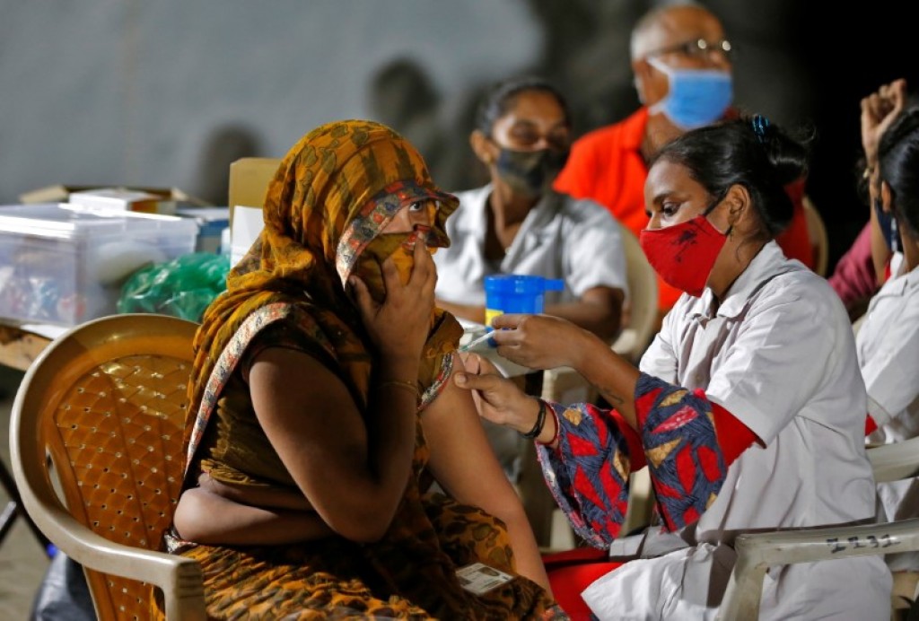 India detects third Omicron case, reports 415 COVID-19 deaths