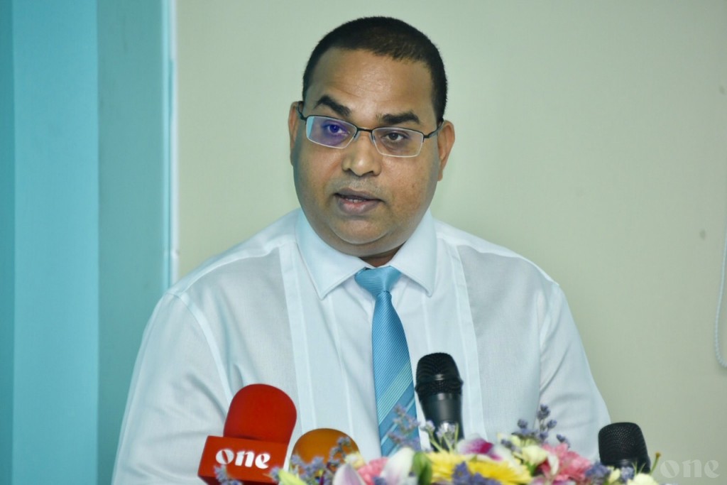 Tax commissioner kamah kureege commissioner Yazeedh adhi Zareeru ge nan fonuvaifi