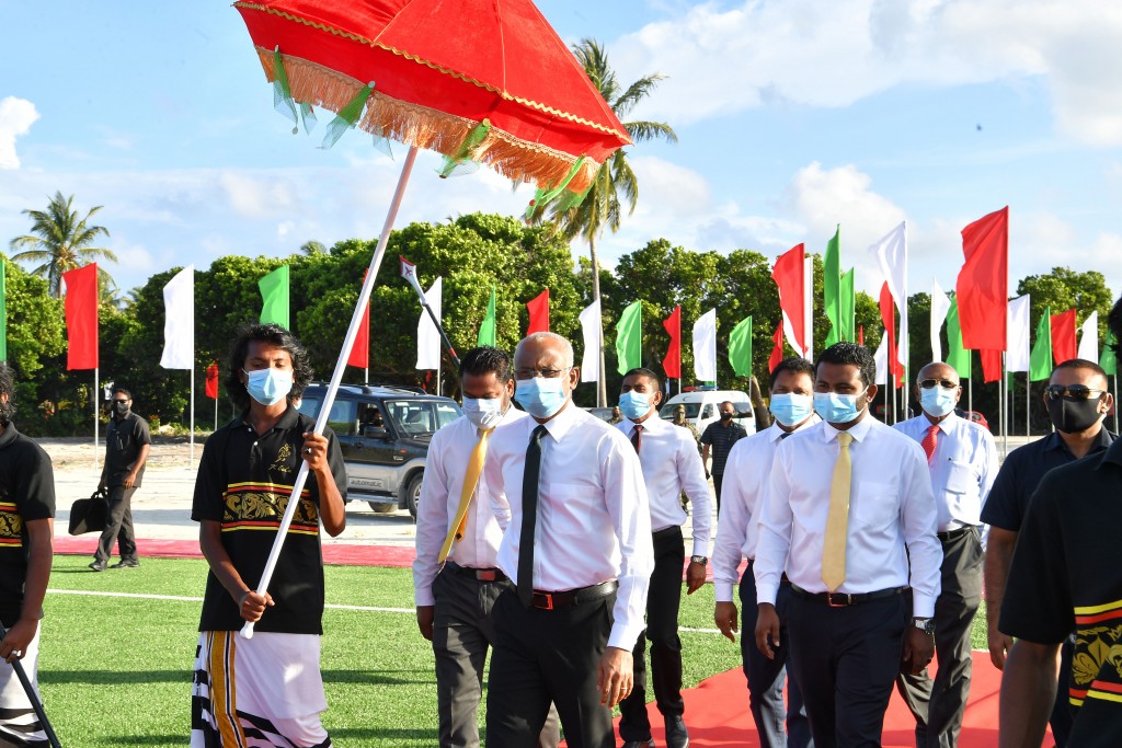 Raees ah maruhabaa dhennevumah gina bayaku nunikuthumah ilthimaas koffi