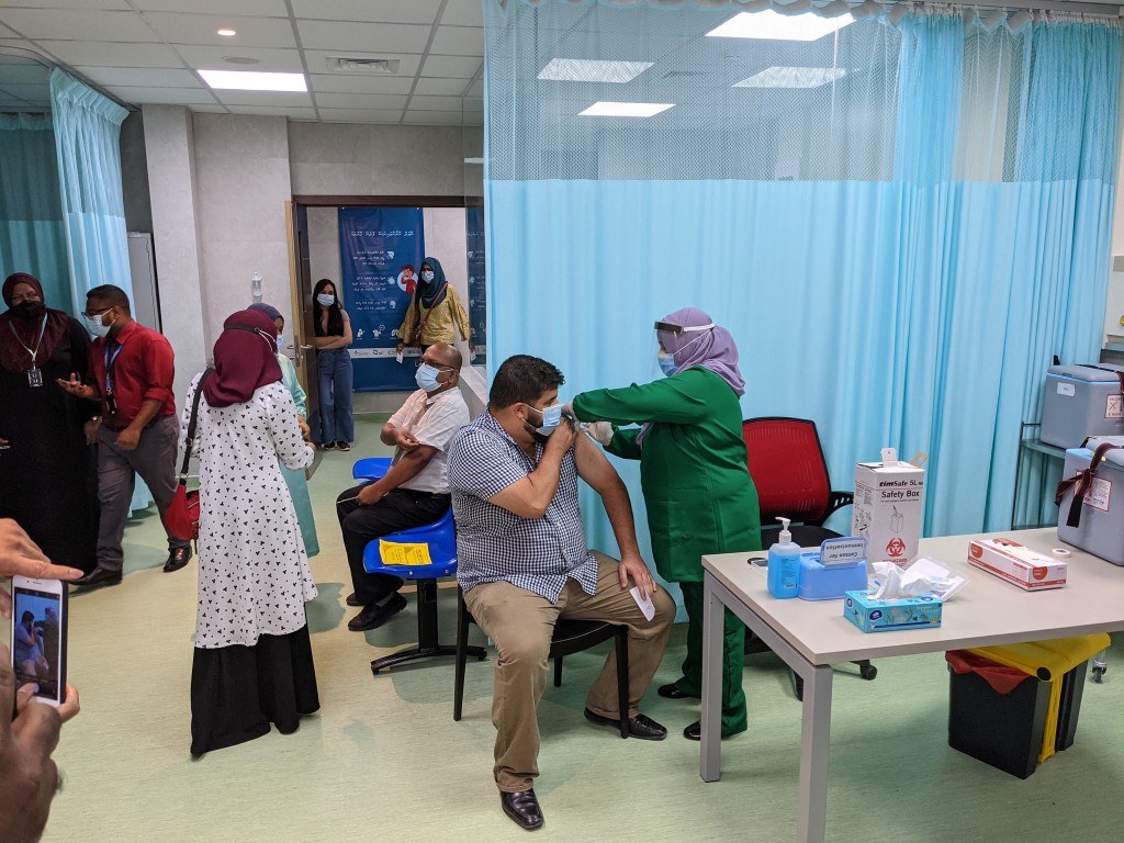 Kulhudhuffuhttaai addu city gai  ves Covid vaccine dheyn fashaifi