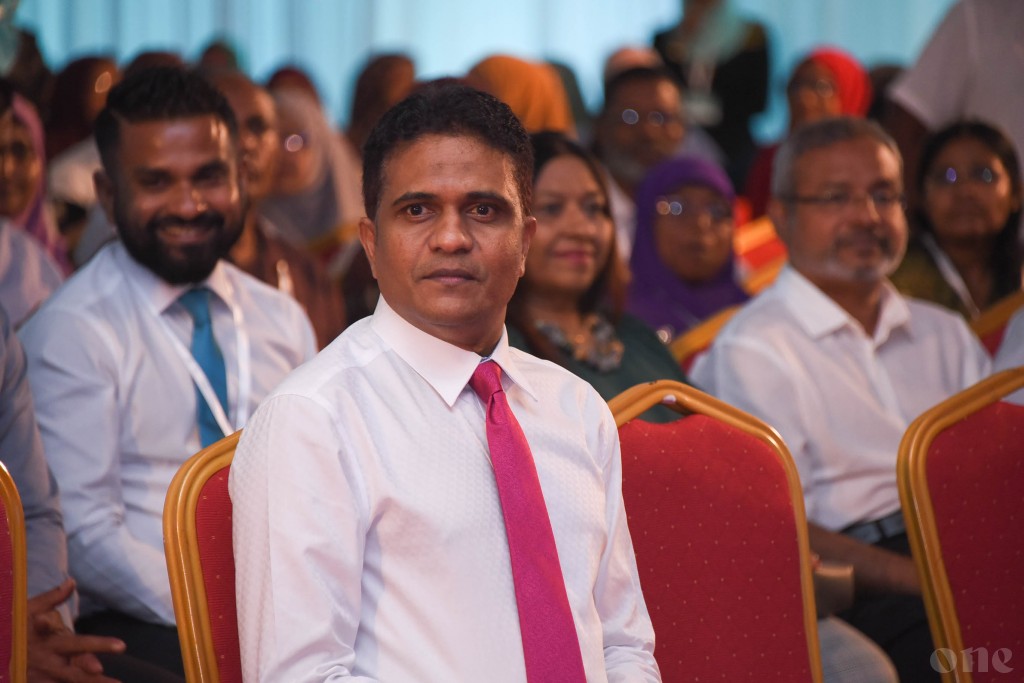 Massala nimendhen Nihan ge passport hifahattaifi