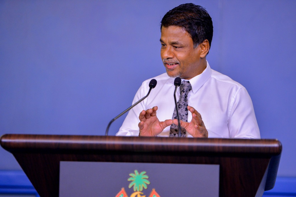 Masahkathu maahaulugai nafusaanee sih'hathah isskan dhinumun ufedhuntherikan ithuruvaane: Nazim