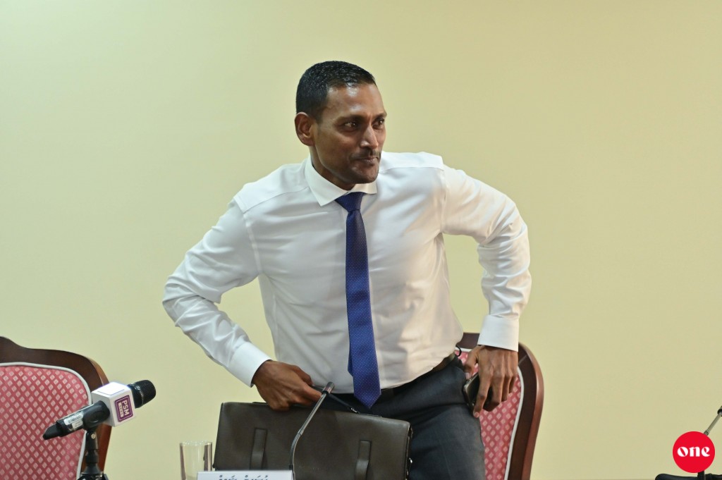High Court gai oiy massalaige hukum kuraa gothakun Ali Waheed ah jeheynee Raajje vadaigannavan: Shameem