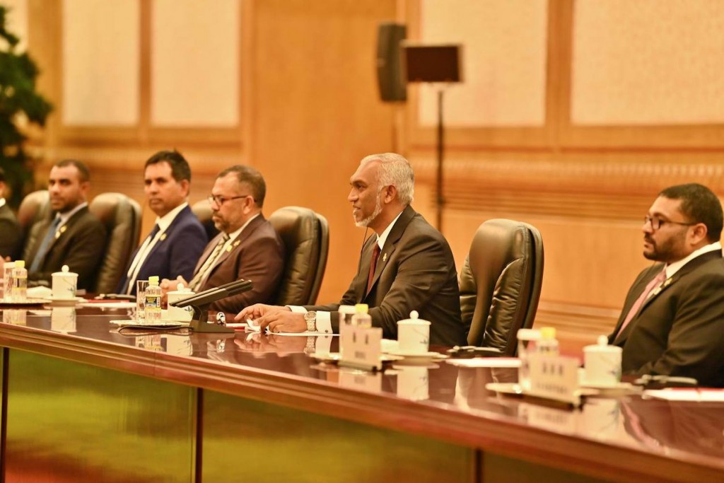 The Maldives and China hold official talks