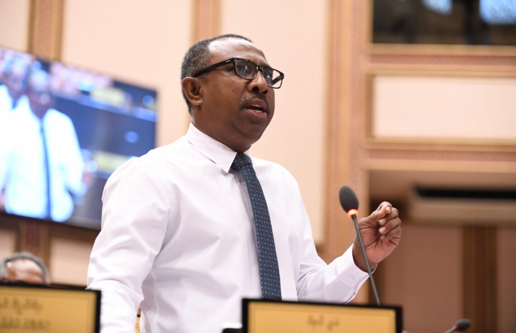 Nasheed vakikurun: ithubaaru neikamuge garaaru gavaidhaa hilaafu kamahbune Democrats inn huras alhanee