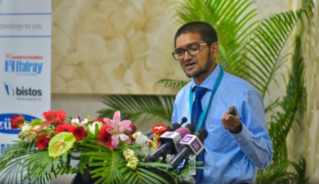 Raajjeygai mihaaru dhimaavaa dhachchakee Covid ah negative vaa kudhin positive vaa beleniverinnaae eku baithibban jehun: Dr. Faisal