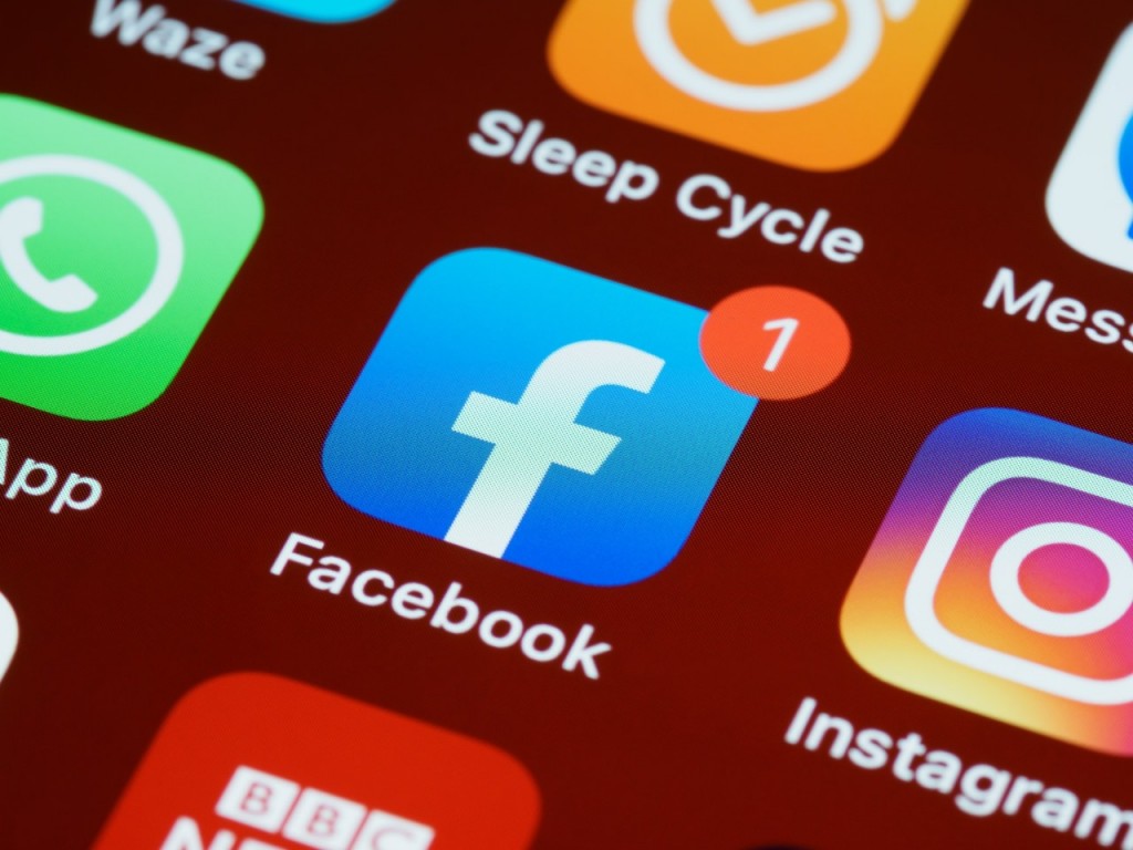 Kudakudhin traffic kurumah magufahikohddhey kamah bune FB aai Instagram ah dhauvaa kohffi