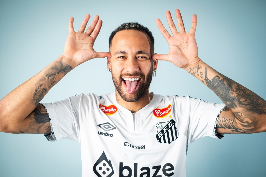Pele ge fahun Santos ge 10 no jersey laane furathama kulhutheriyakee Neymar