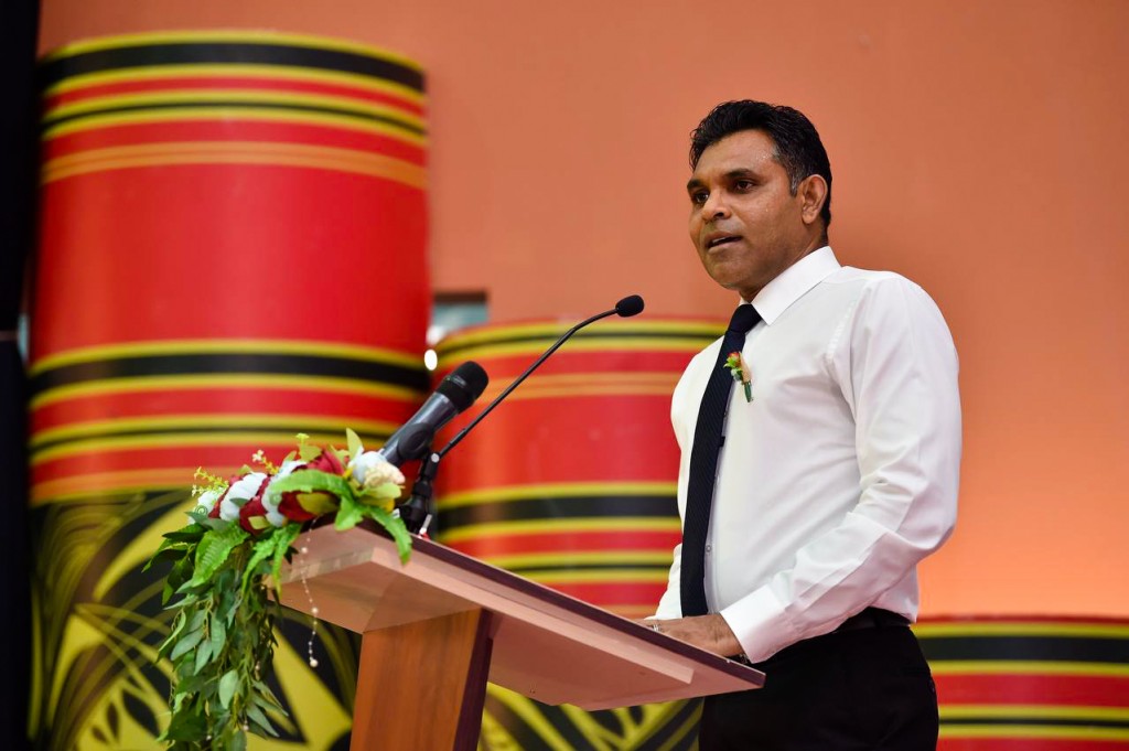 Vaki fikurakah thaaeedh kuriyas tharahgee ah huras alhaigen nuvaane: Naibu Raees