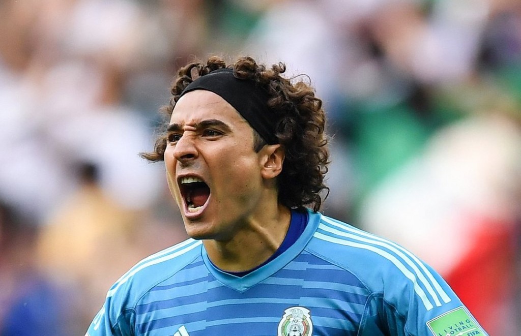 Mexico ge hero akee Lewandowski ge penalty mathakuri Ochoa, match vee evvaru