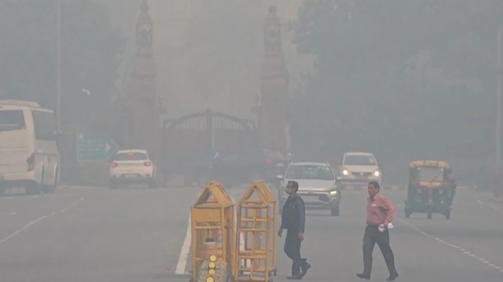 Delhi ge vai nurahkkaatheri dharaja akah nusaafu vehjje