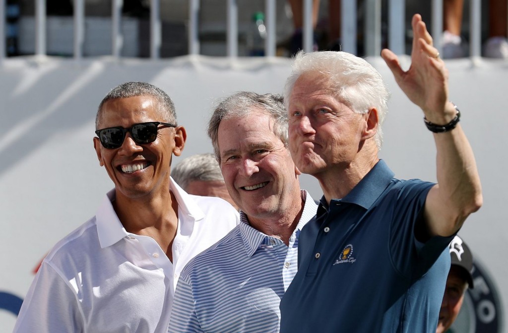 Bush aai Clinton adhi Obama Camera kurimatheegai Covid Vaccine jehssevumah thayyaaru