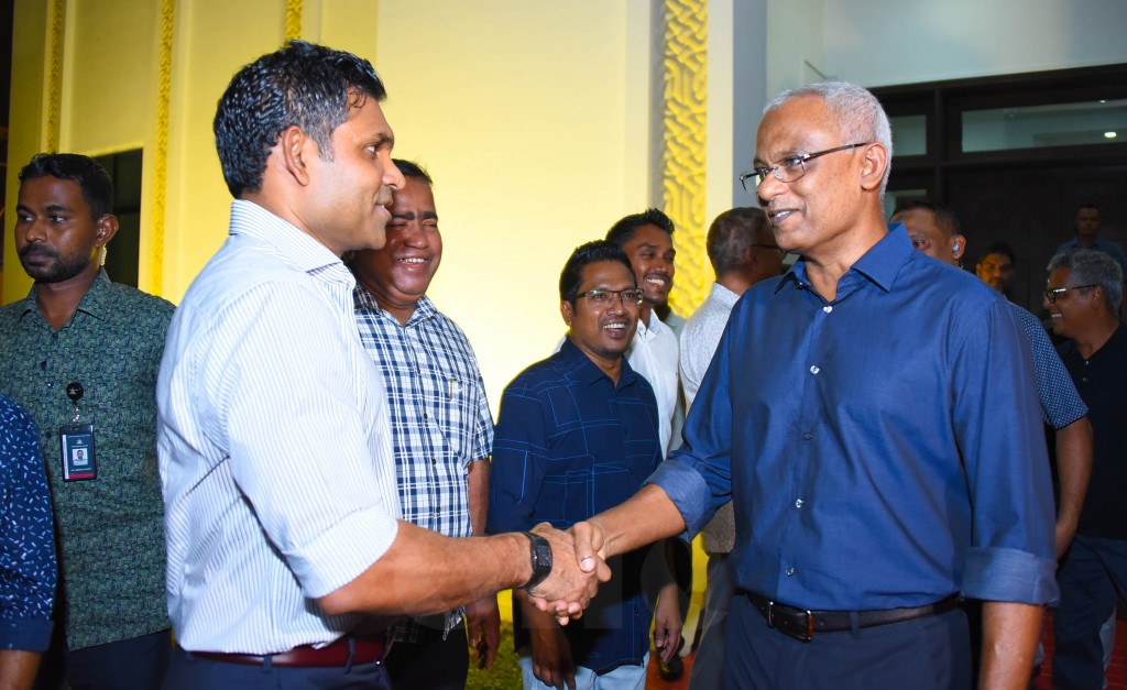 Raees surgery eh kurahvaathy baaru thah Naib Raees aa havaalu kurahvanee