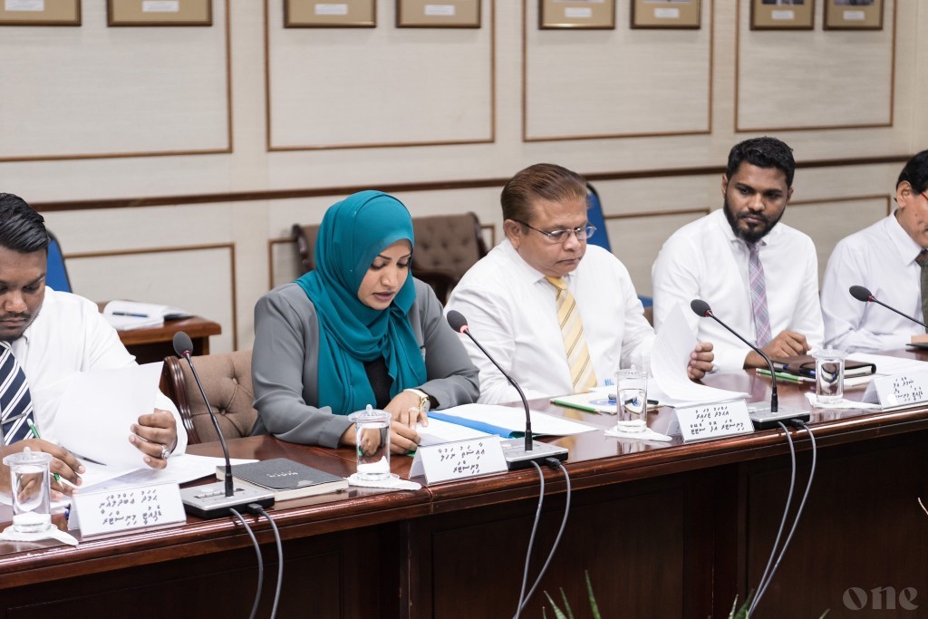 Flying School dharivarunnah oiy hallakee aa school eh: Nahula