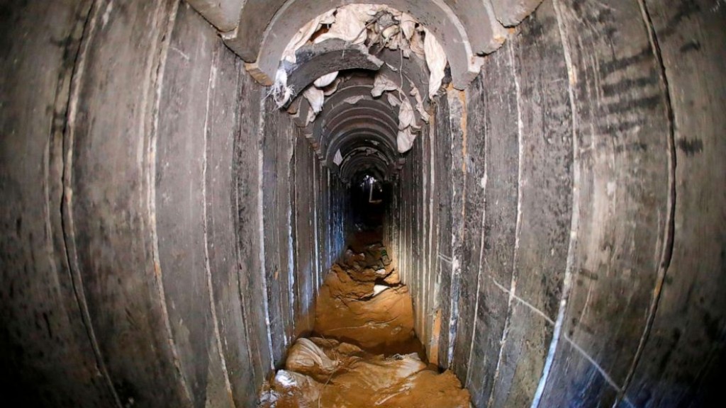 Hamas ge bingaraasthah block kurumah Isael in '' Sponge bomb'' beynun kuran fashanee
