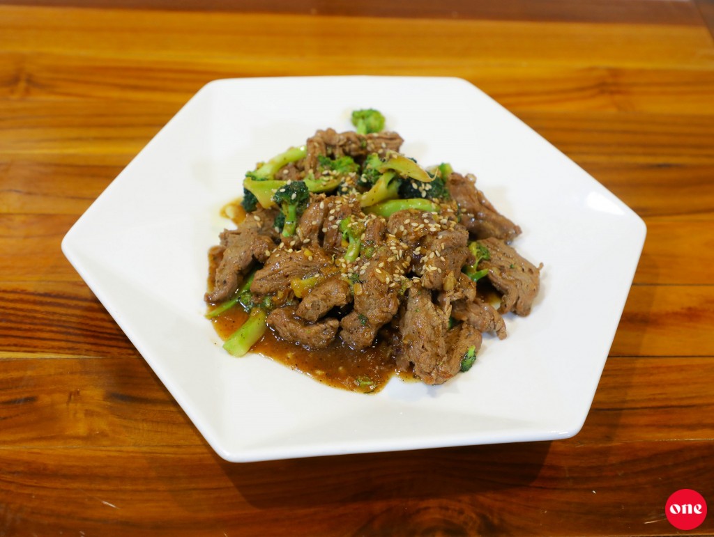 One Kitchen: Stir-fry Beef with Broccoli