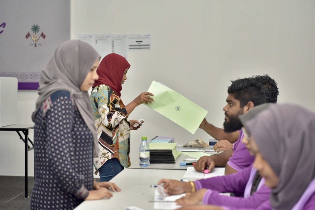 Anna mahu baa council ge executive committee ah aa memberun inthihaabu kuranee 