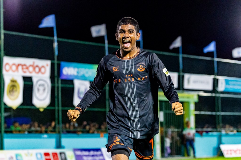 Semi gai Much Black aai Dee Ess Kay, Dee Cee Jay aai Kovigoani ge kurimathilumeh
