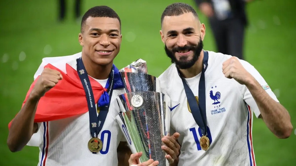 Vinicius ge magaameh nuhoadheyne, Mbappe jeheynee center forward akah badhaluvaan: Benzema